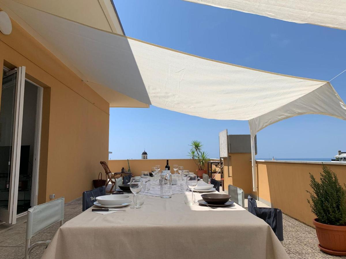 La Terrazza Di К'яварі Екстер'єр фото